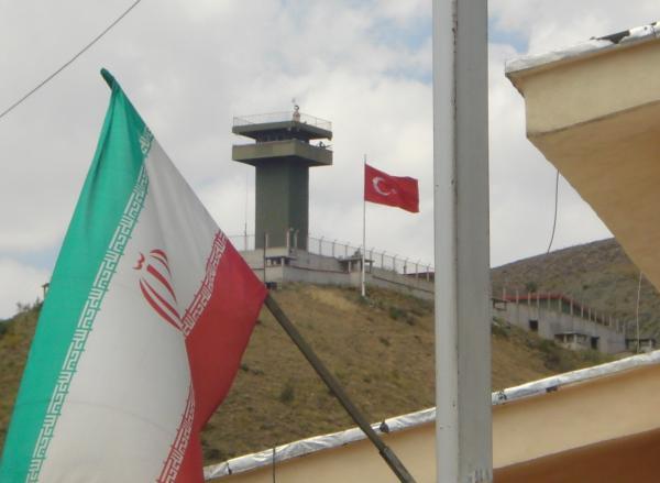 پاسپورت برای سفر ایرانیان به ترکیه حذف می شود؟